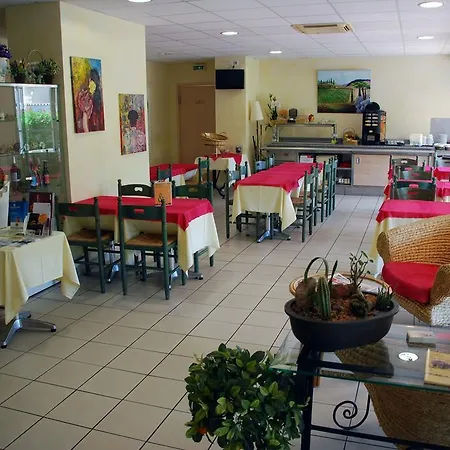 Hotel De L'orb Bédarieux